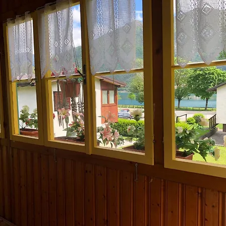 Tirolese Apartment Molina di Ledro